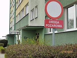  Zakaz blokowania drogi przeciwpożarowej